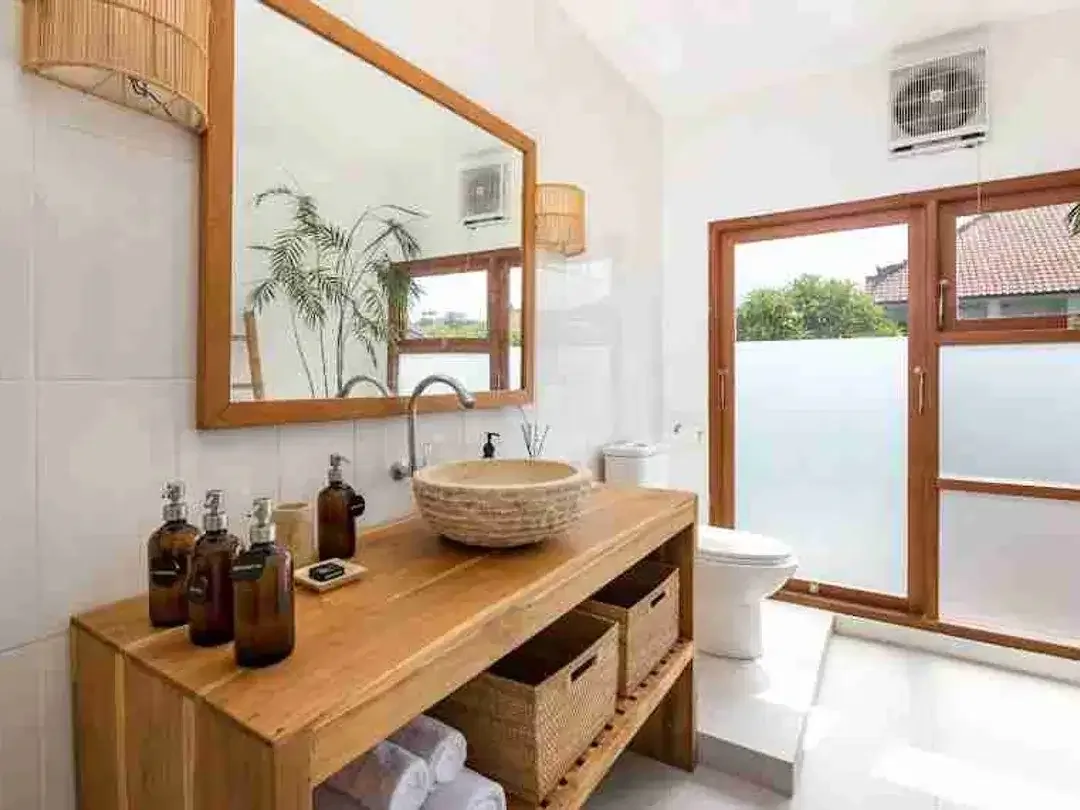 Luxury Villa Kontemporer di Sentral Seminyak Dekat Pantai - Image 9 of 10