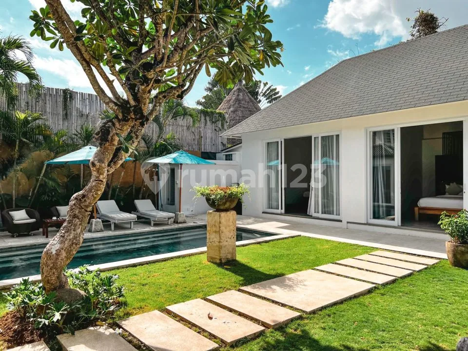 Villa Mewah 5 Kamar Fully Furnished di Seminyak Bali - Image 4 of 4