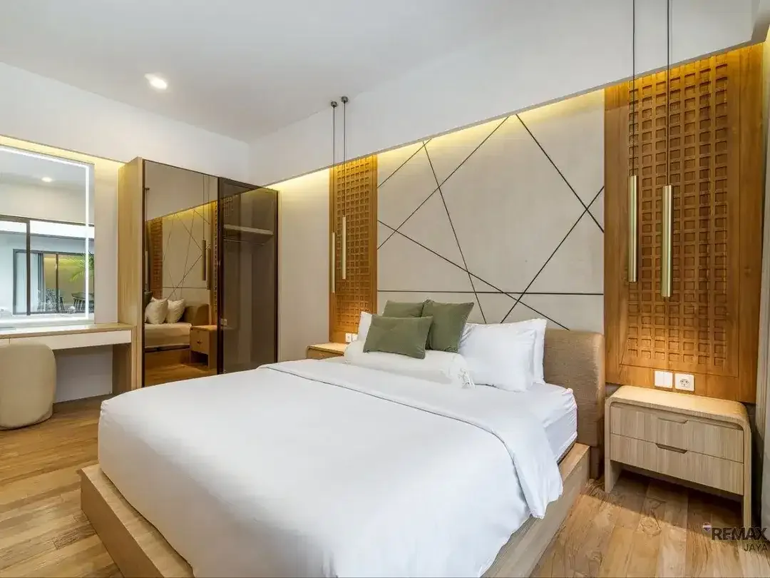 Three Bedroom Luxury Modern Villa For Sale In Seminyak, Kuta - Image 1 of 10