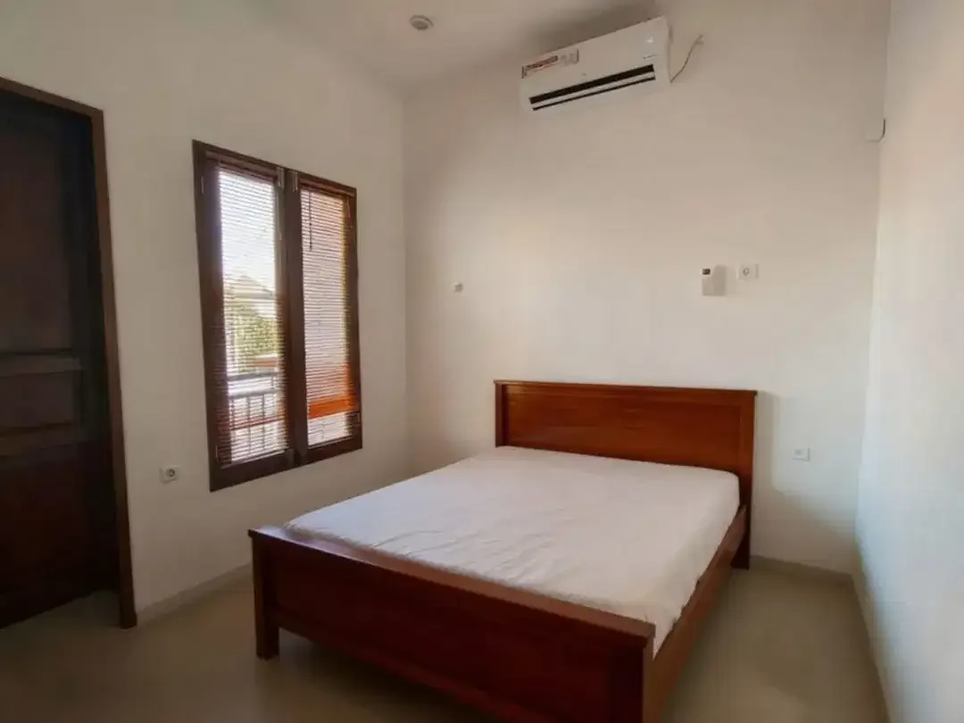Rumah 2 lantai 2 Kamar Tidur di komplex Perumahan yang tenang di Pusat Kota Denpasar jl Teuku Umar Barat - Image 7 of 10