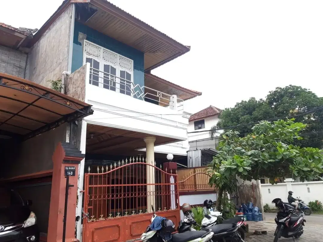 Dijual Rumah Lantai 2 Lokasi di Jl Merdeka Raya Kuta - Image 1 of 6