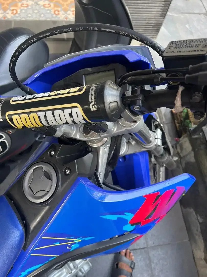 Yamaha WR155 biru 2024 - Image 7 of 9