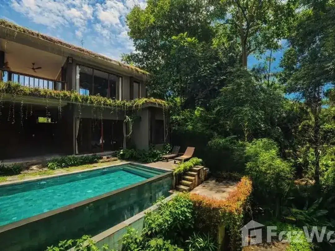 2 Bedroom Villa for sale in Ginyar, Bali - Image 1 of 10