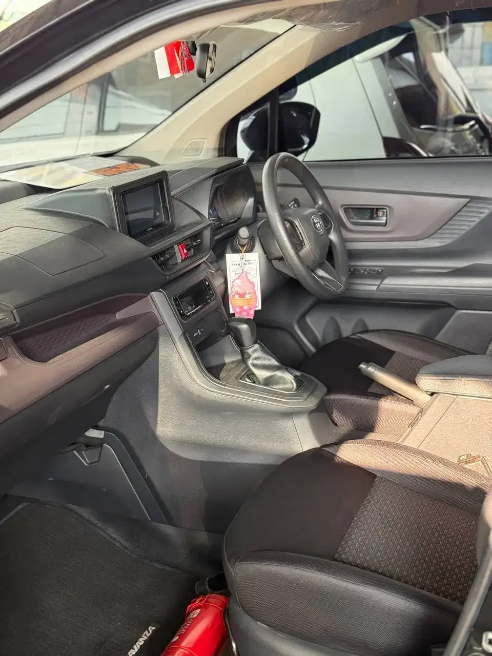AVANZA 2023 AUTOMATIC DP 15JT - Image 4 of 6