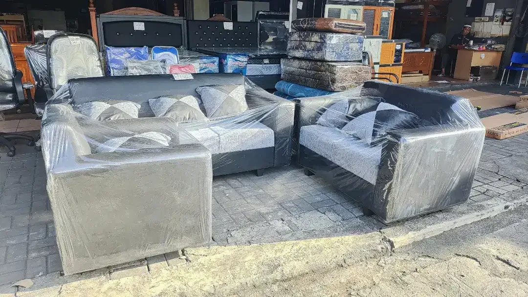 Satu Set Sofa Besar Dan Mewah Minimalis Modern Murah - Image 3 of 9