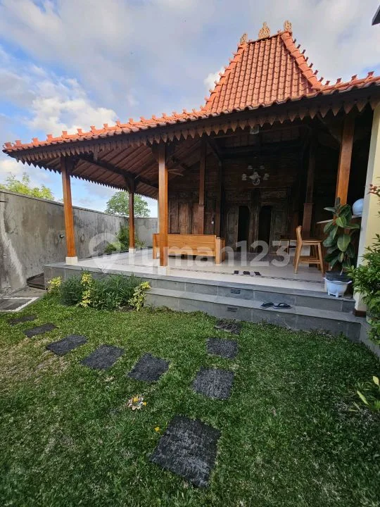 Vila Fully Furnished Brand New And Strategic Area - Image 1 of 4