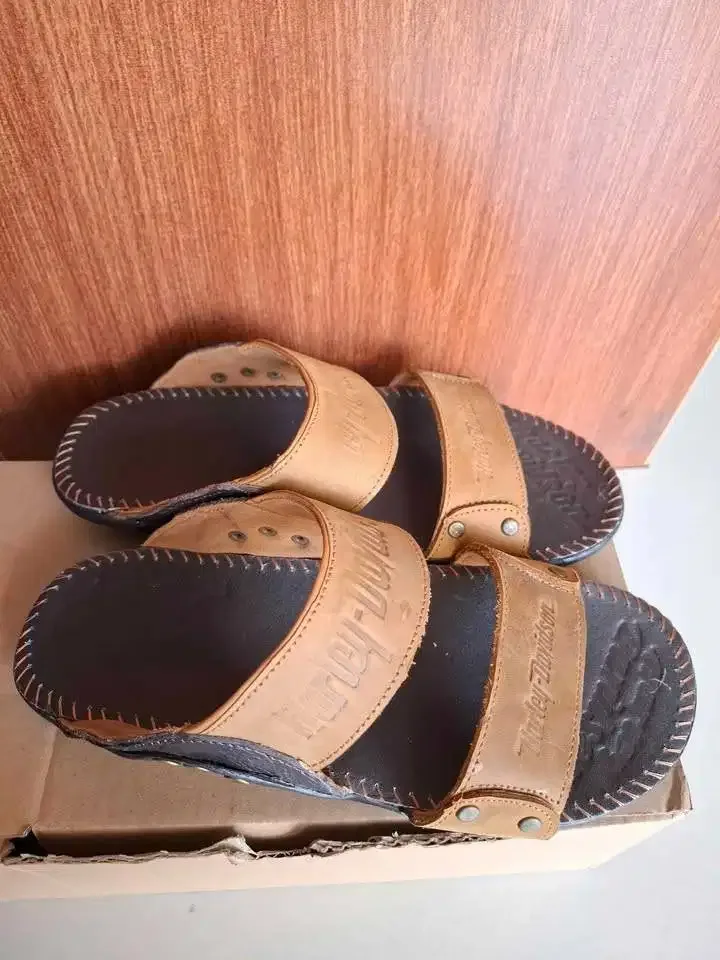 Sandal Kulit Asli Ukuran Kaki 41 Baru - Image 2 of 3