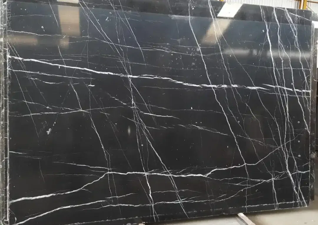 Marmer Nero MarQuina Marble - Image 2 of 4