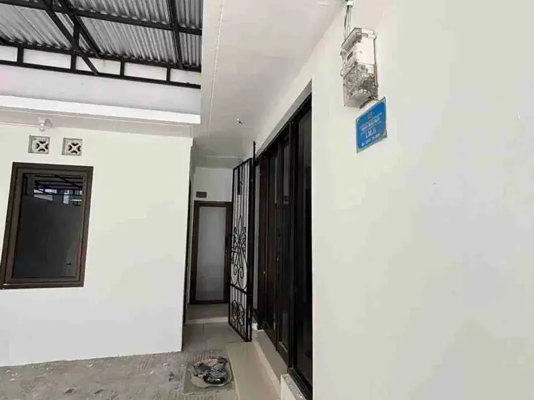 DIJUAL
Rumah Baru Siap Huni
Lokasi Jln Sandat Denpasar Dekat polda Bali - Image 2 of 9