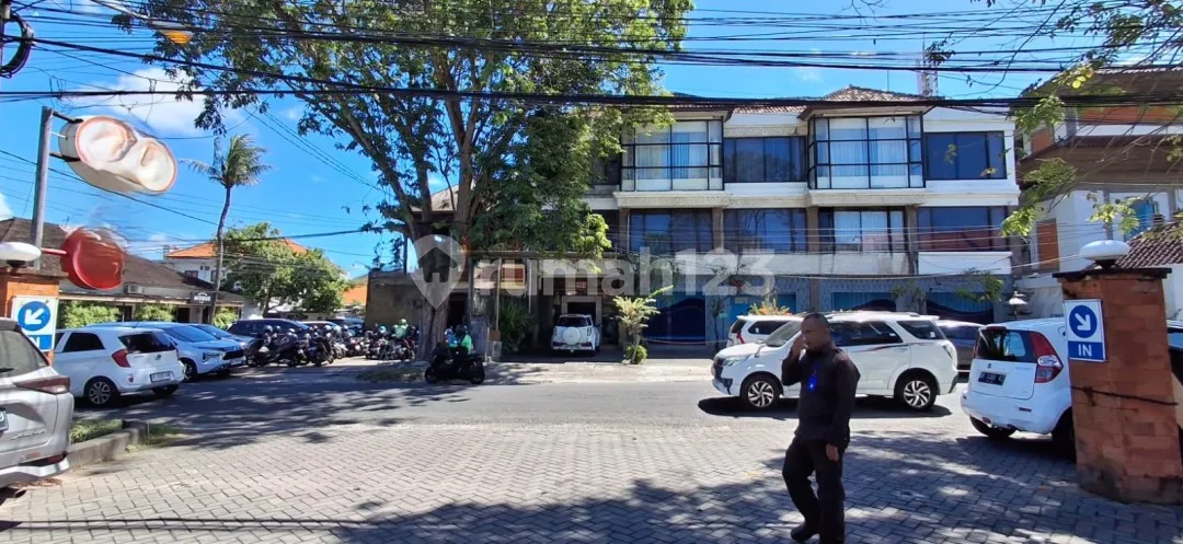 Dijual Cepat Ruko Premium di Pusat Renon Lokasi Jalan Merdeka, Renon - Image 1 of 4