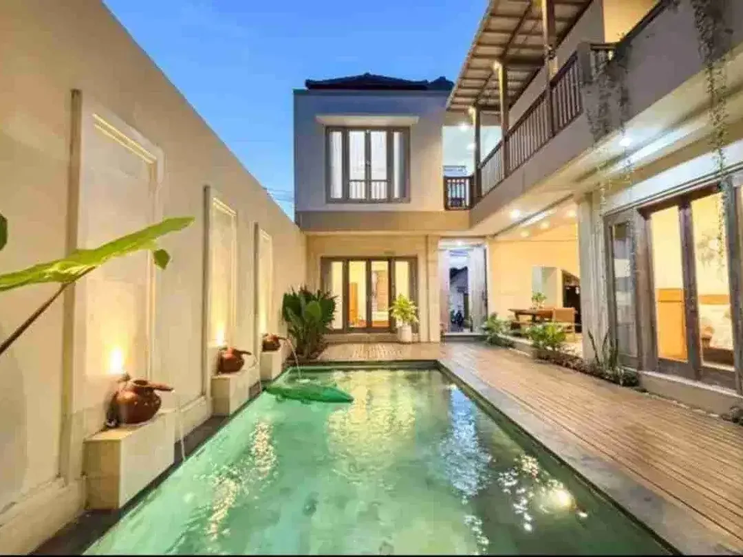 Villa Mewah Baru Kedonganan Jimbaran Dekat Pantai - Image 1 of 10