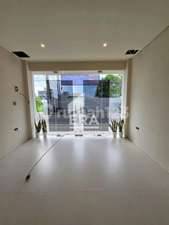 Ruko Gandeng 7 Strategis Jl Pantai Batu Bolong Kuta Badung - Image 2 of 4