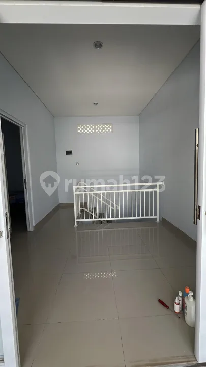 Rumah 2 Lantai di Lingkungan One Gate System Semi Furnished Dekat Fasilitas Umum di Jimbaran - Image 4 of 4
