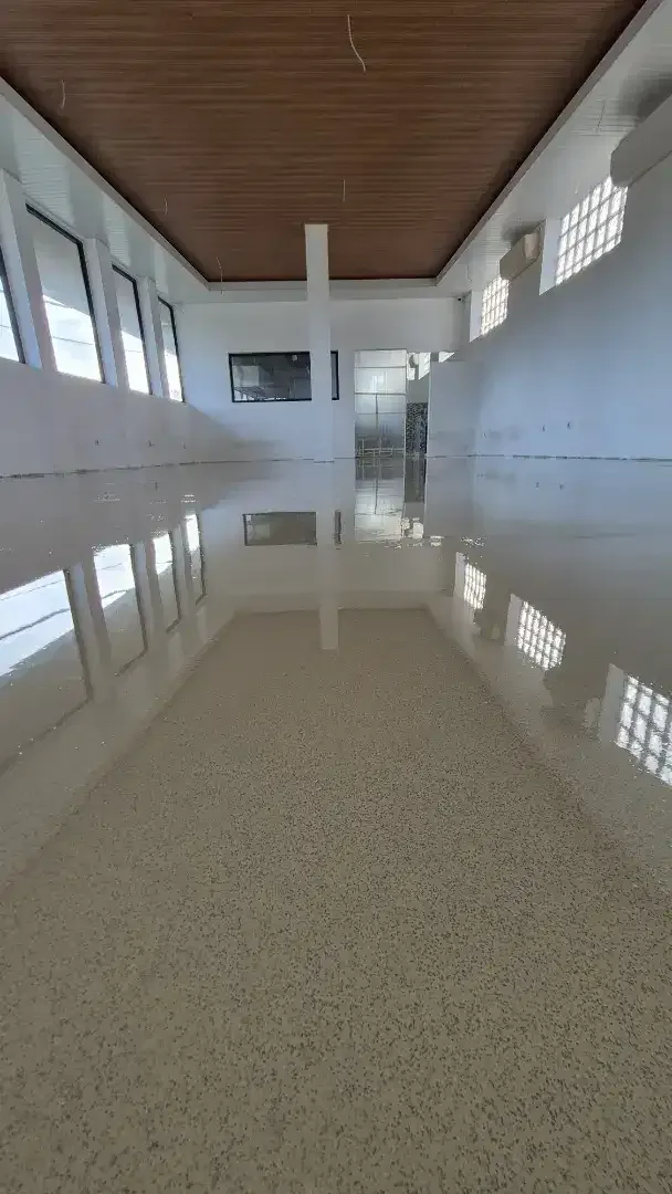 Cat lantai epoxy berpasir - Image 2 of 4