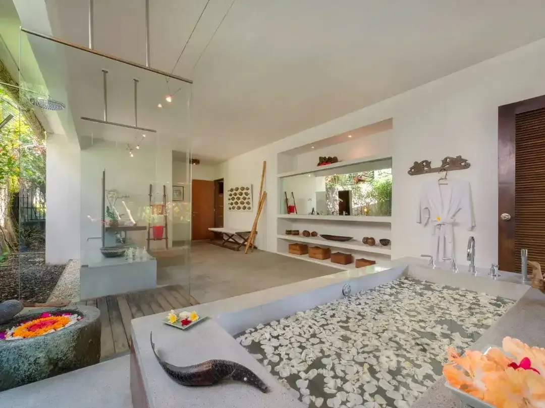 Freehold - Your dream property in the heart of Pererenan, one of the very last plots of land left - Image 9 of 10