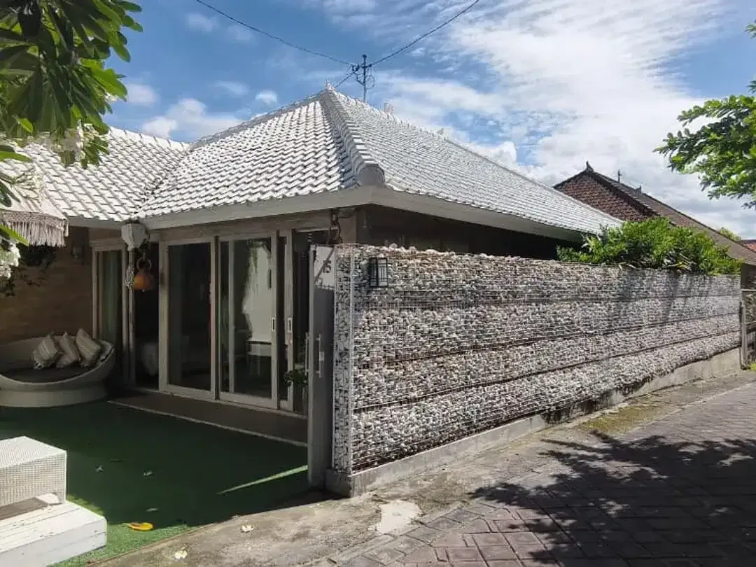 Dijual Villa 2 Kamar Tidur Di Area Kerobokan Badung - Image 2 of 10