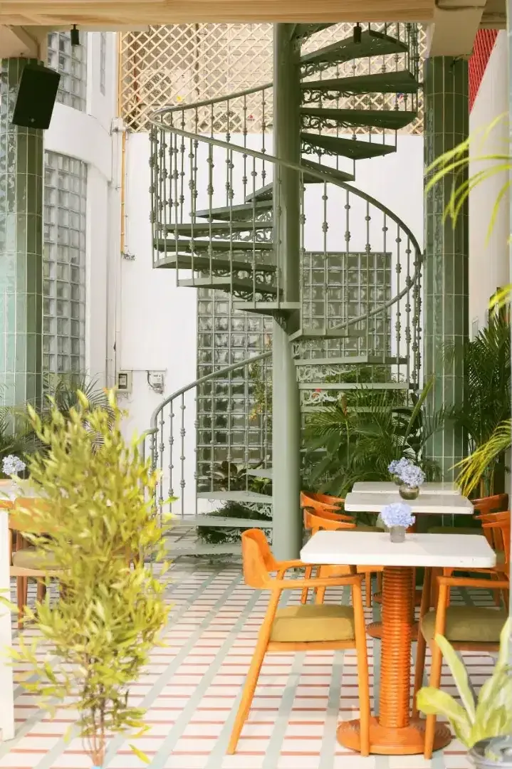 DOWN PRICE! TURNKEY LEASEHOLD RESTAURANT FOR SALE IN BATUBOLONG CANGGU - Image 6 of 7