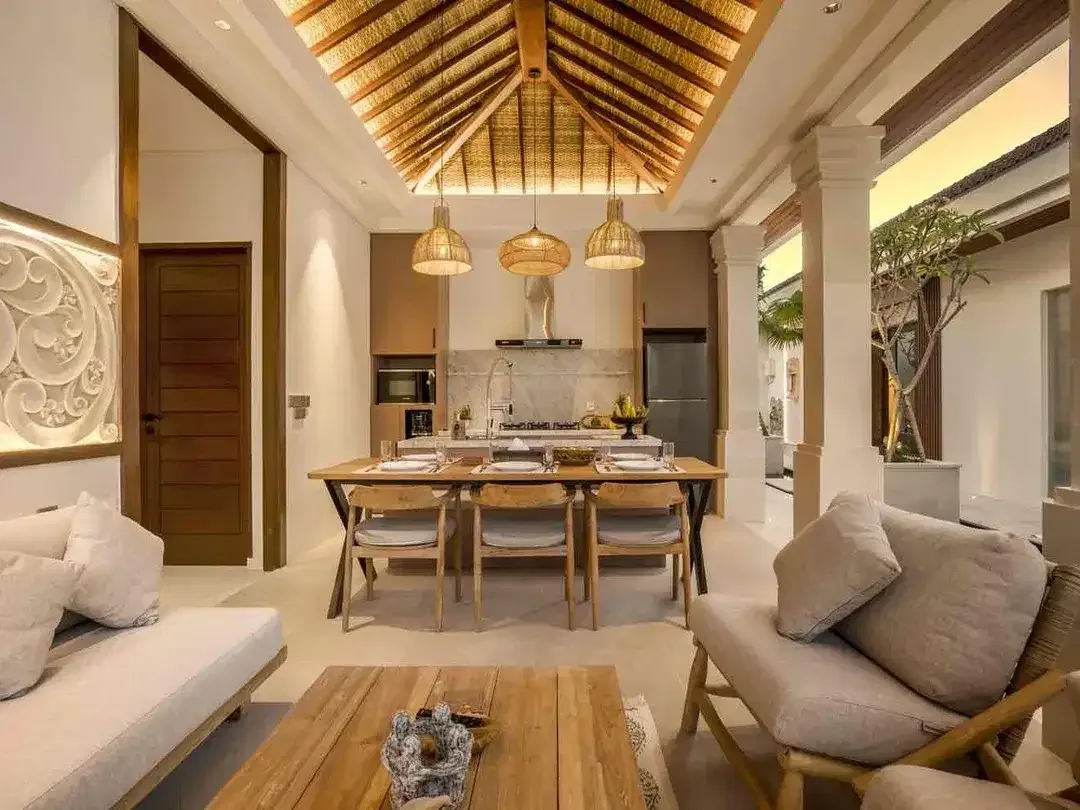 TROPICAL MODERN VILLA FOR SALE IN KEROBOKAN, BALI - Image 5 of 10