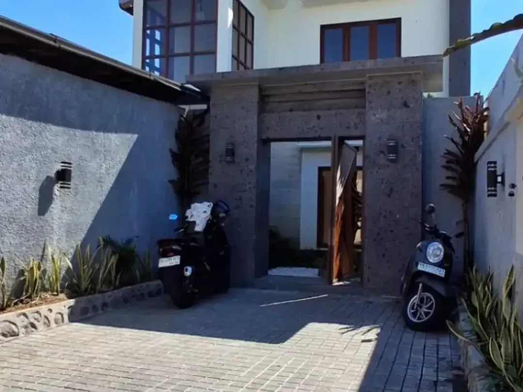 Disewakan villa furnished Lokasi di Umalas, Badung - Bali - Image 2 of 10