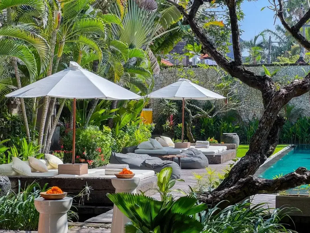 PRIVATE LUXURY VILLA IN SEMINYAK JUST 300 METERS WALKING DISTANCE TO THE BEACH - Image 3 of 10