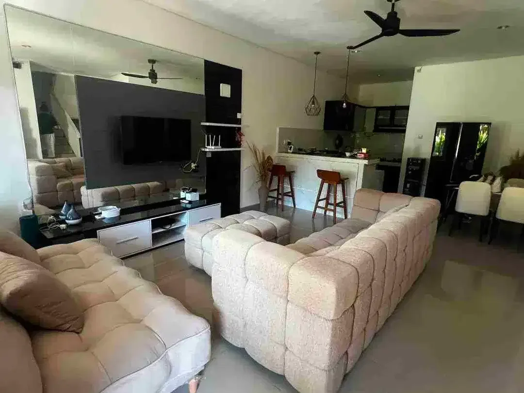 Rumah 2 lantai Siap Huni Di Kawasan Elite Badung Bali - Image 7 of 10