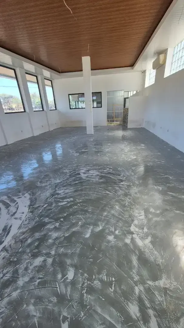 Cat lantai epoxy berpasir - Image 3 of 4