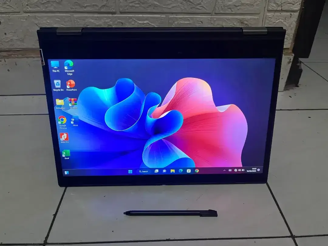 Dijual Lenovo Thinkpad X390 Yoga Intel core i5 gen8 (ram 8/nvme 128) - Image 1 of 4