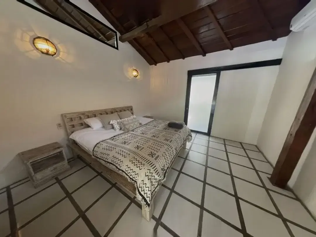 Leasehold - Seaside Serenity Discover Exquisite Living in Our Joglo Villa Canggu - Image 5 of 8