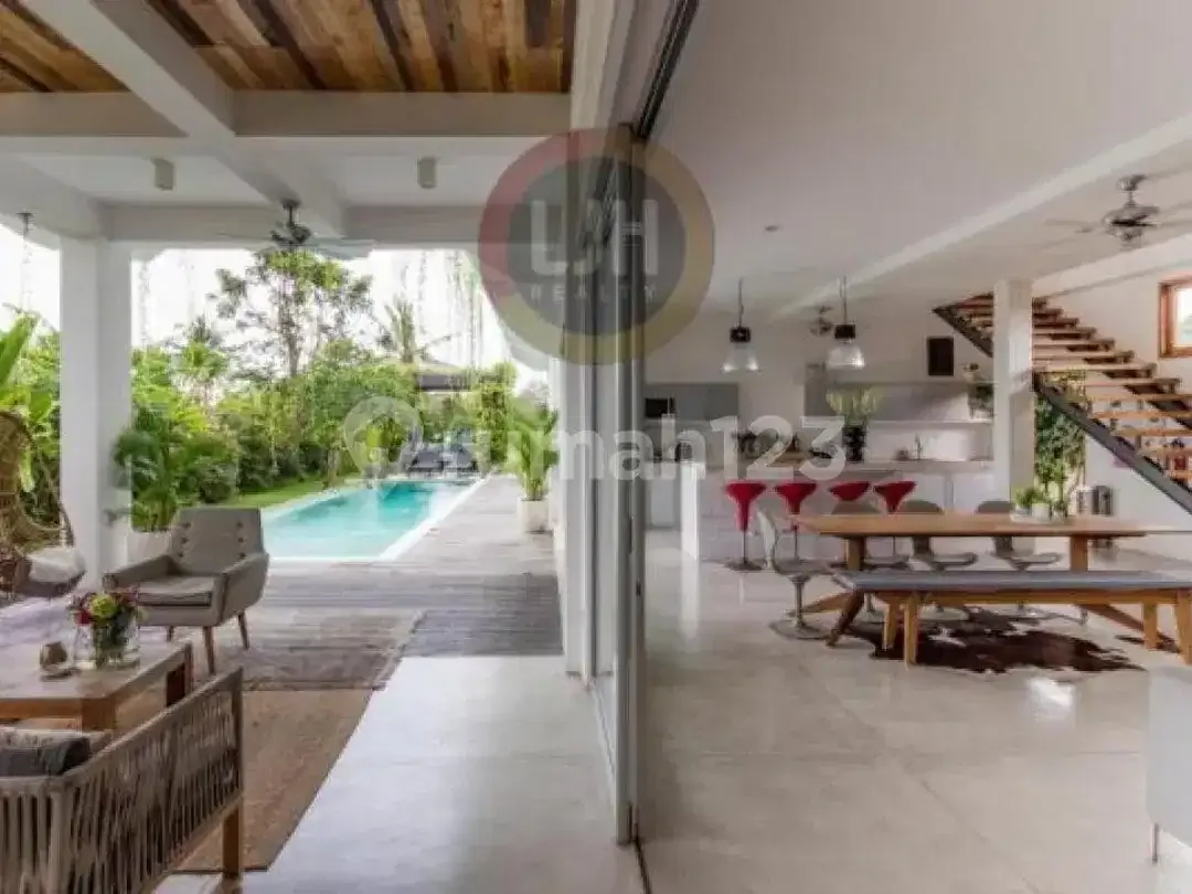 For Sale Villa Umalas Bali With Swimming Pool - Image 2 of 9