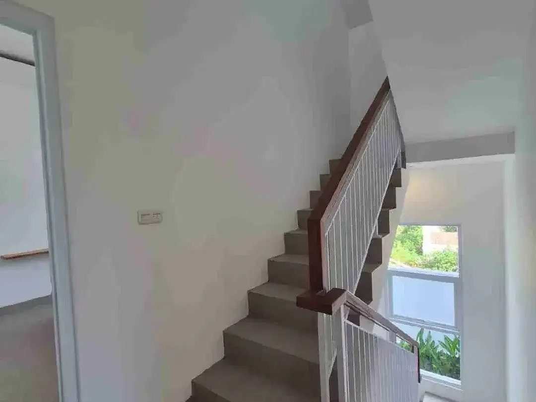 FULL FURNISHED VILLA IN SILIGITA NUSA DUA - Image 8 of 10