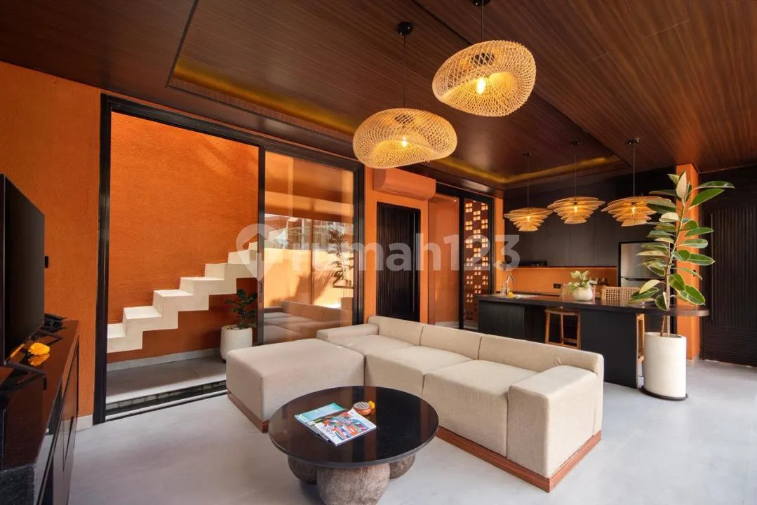 Villa Modern 3 Lantai di Canggu Dekat Pantai Batu Bolong Bali - Image 3 of 4
