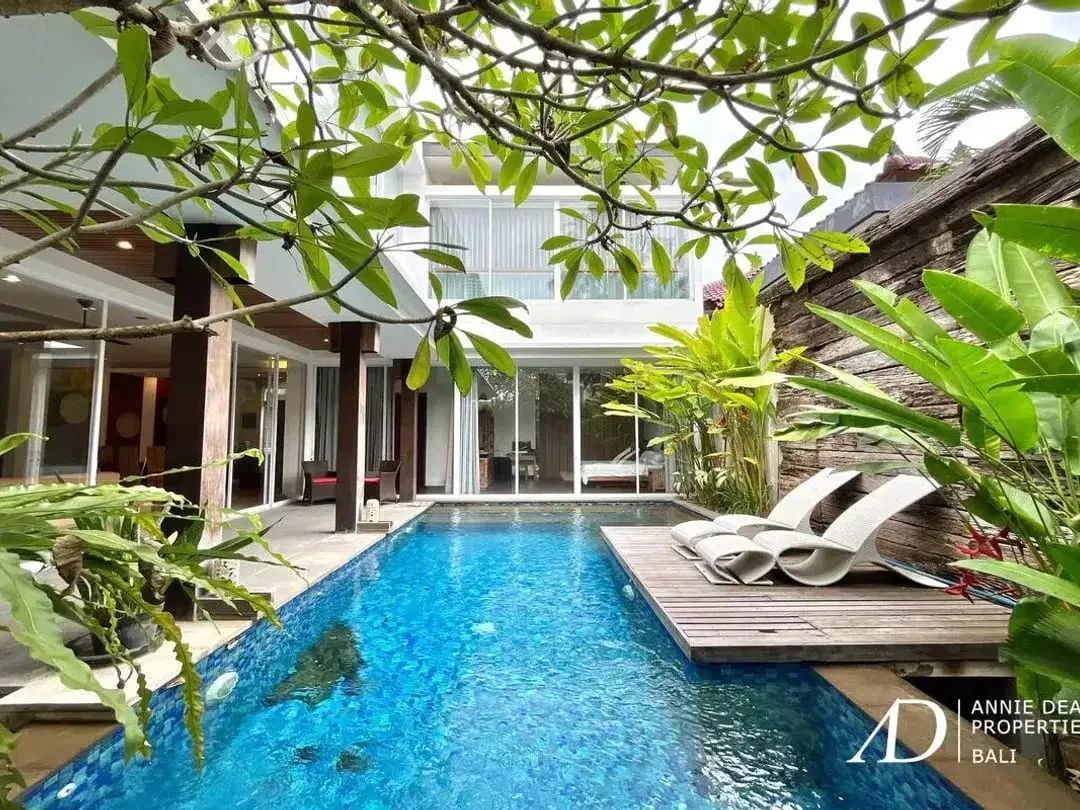 FREEHOLD 3-BEDROOM VILLA SET WITHIN GATED COMPLEX IN SEMINYAK - Image 3 of 10