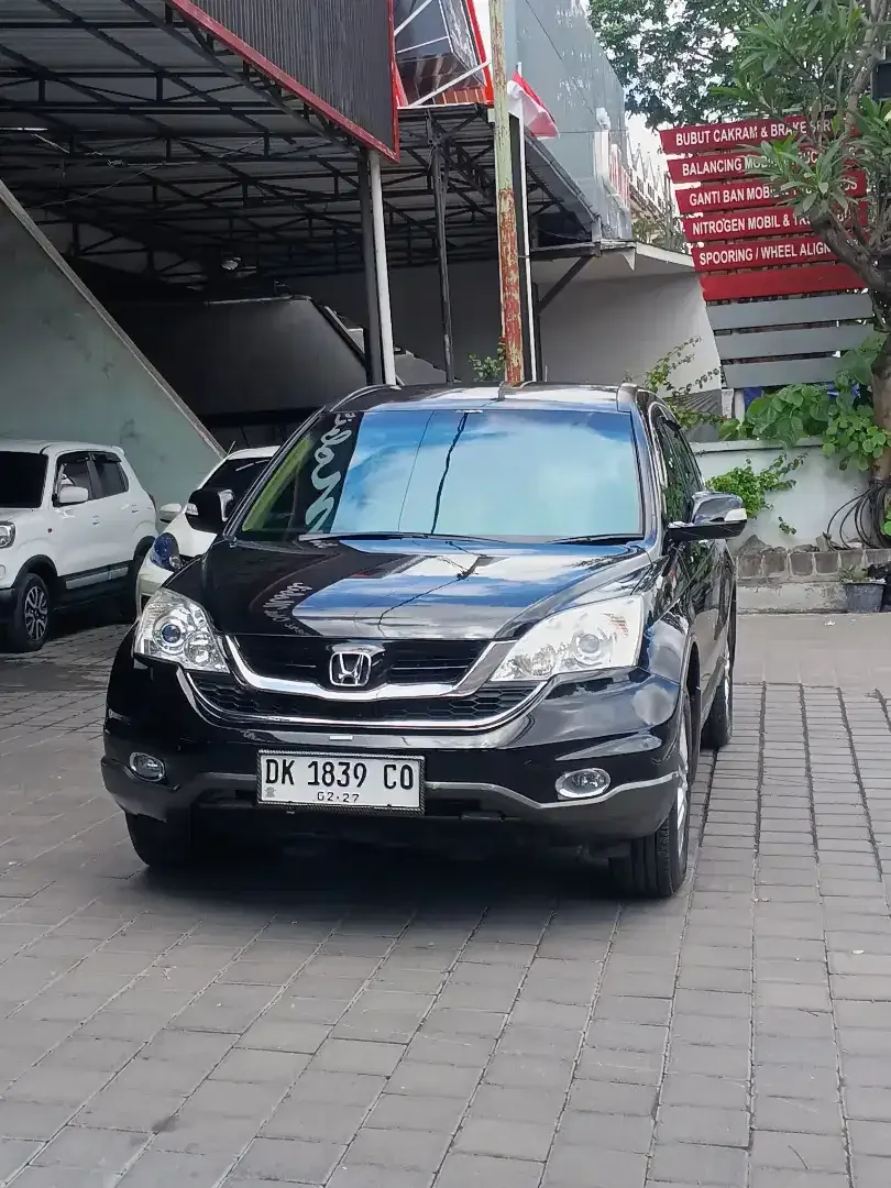 HONDA CR-V 2.4 MATIC ASLI BALI LOW KM 70 RB ISTIMEWA - Image 2 of 10
