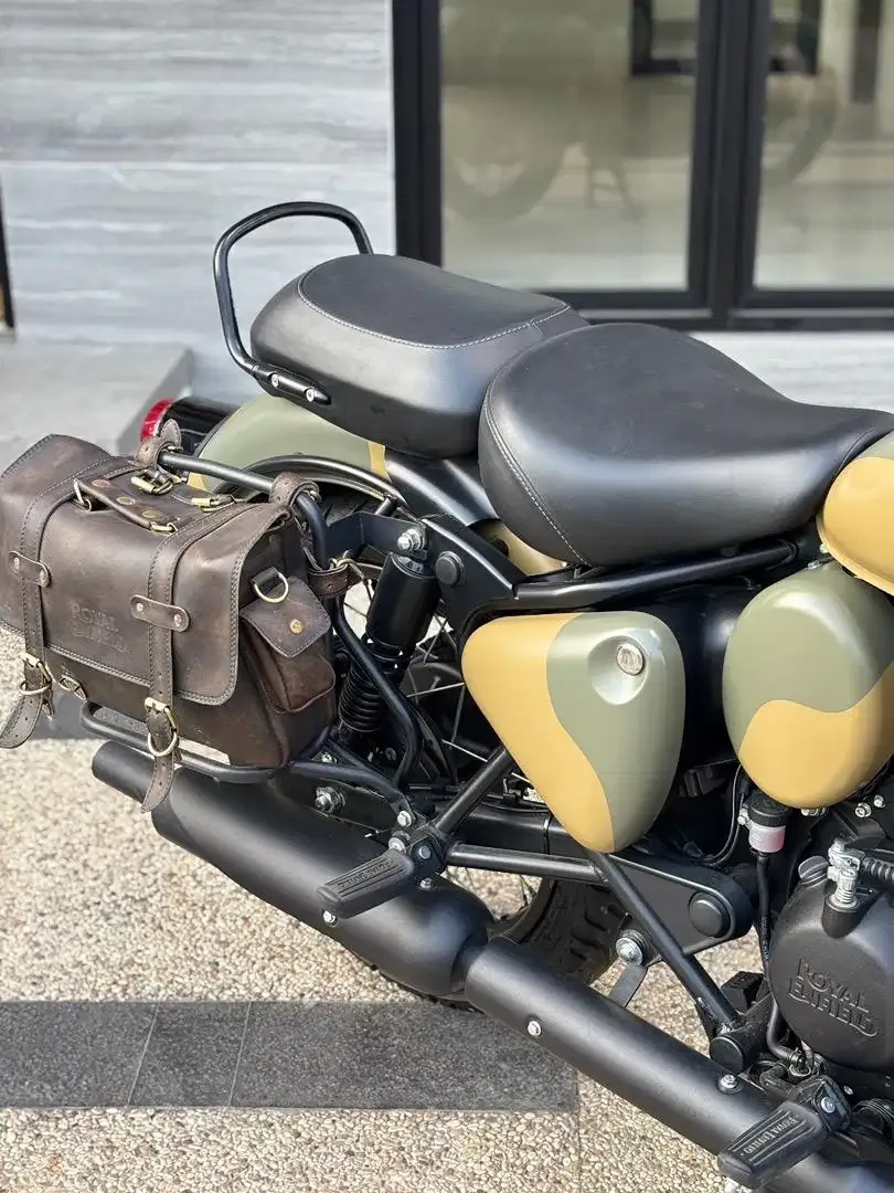 Like New Royal Enfield 350 Classic thn 2025 Comando Sand Koko Motor - Image 5 of 10