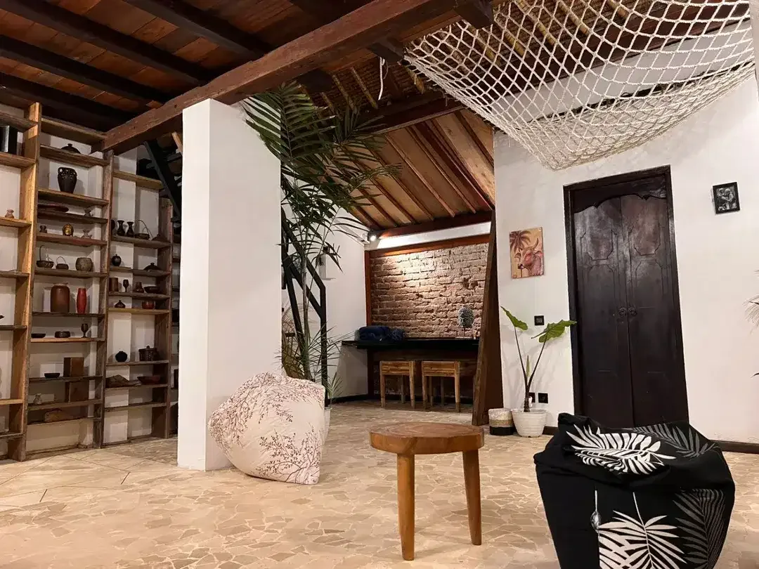 UNIQUE COURTYARD CONCEPT VILLA IN PRIME SEMINYAK - Image 5 of 10
