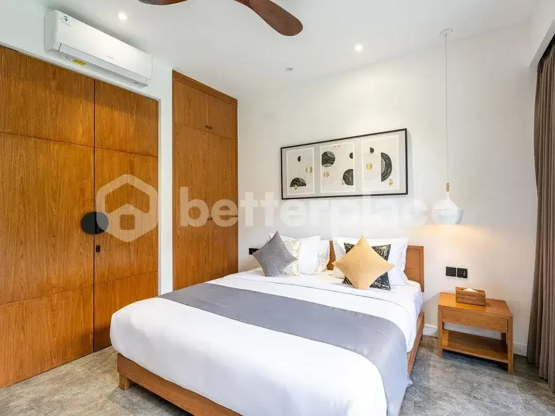 Luxury 4 Bedroom Villa in Canggu – 3 Minutes to Batu Bolong Beach | Prime Investment Opportunity - Image 9 of 10