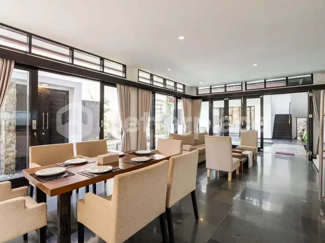 3 Bedroom Villa in Cemagi, Walking Distance to The Beach - Image 3 of 10