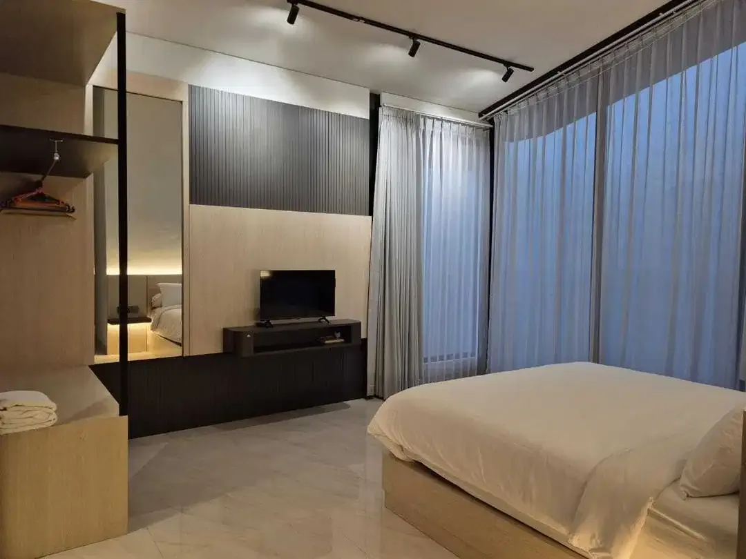 Modern Nice Villa In Tibubeneng Canggu - Image 5 of 10