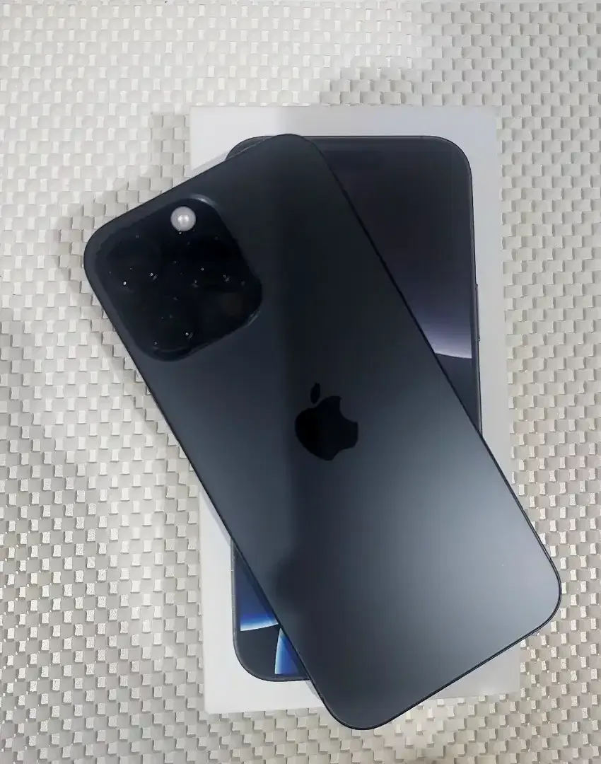 Iphone 16 promax - Image 5 of 7