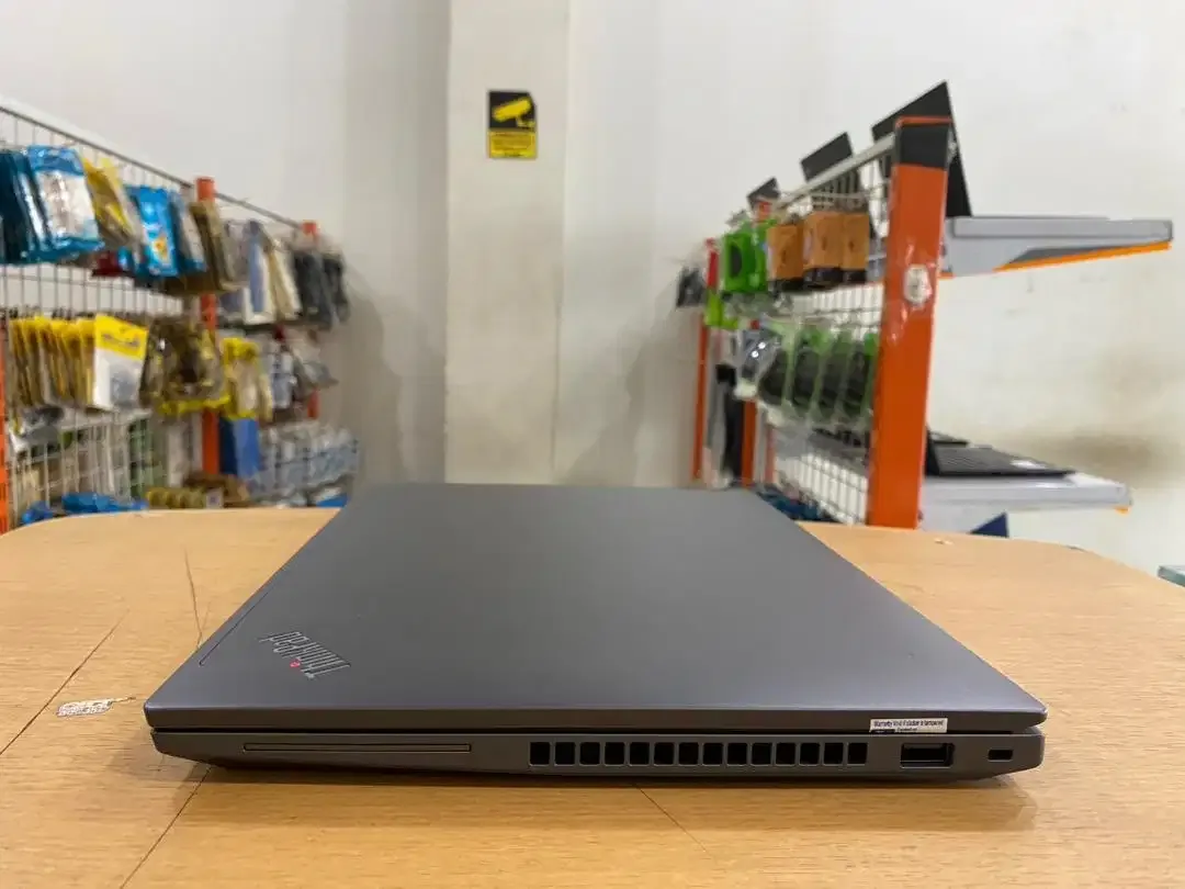 Lenovo ThinkPad T14 G3 Ryzen 7 PRO 6850U Ram 16GB SSD 512GB Touchscren - Image 6 of 10