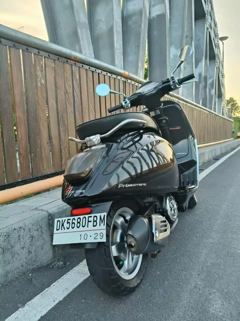 DIJUAL VESPA PRIMAVERA 150 - Image 2 of 5