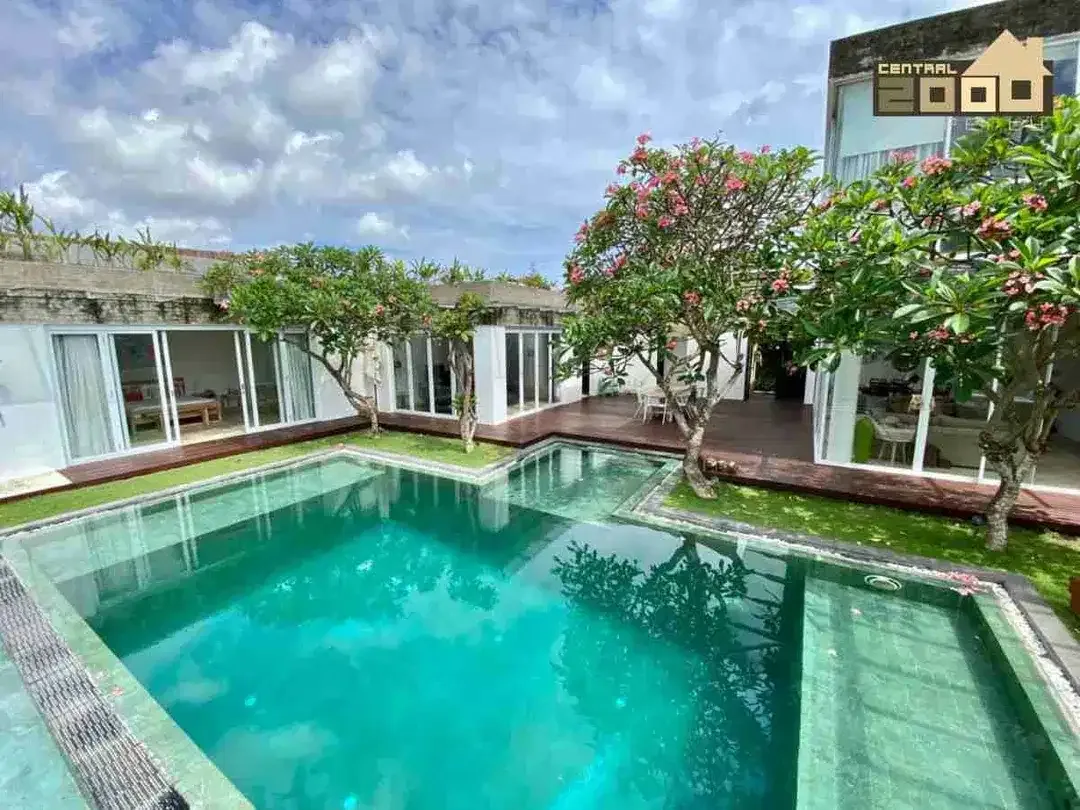 Dijual Villa Eksklusif Umalas, Kolam Renang Pribadi & Security 24 Jam - Image 9 of 10