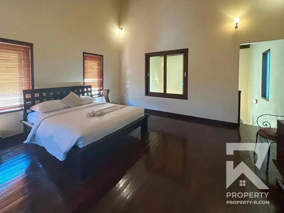 Vila 1 Kamar Tidur 5 Menit ke Pantai Sanur Bali untuk Disewakan Bulanan - Image 8 of 10