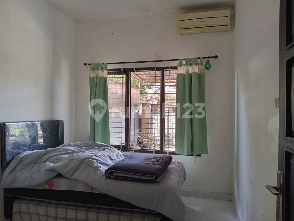Rumah 2 Lantai Siap Huni Di Taman Giri - Image 2 of 4