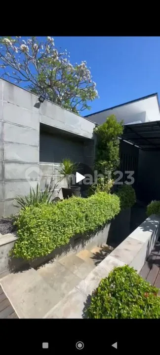 VILLA SEWA MEWAH SIAP HUNI DI NUSA DUA FULL FURNISHED - Image 2 of 4