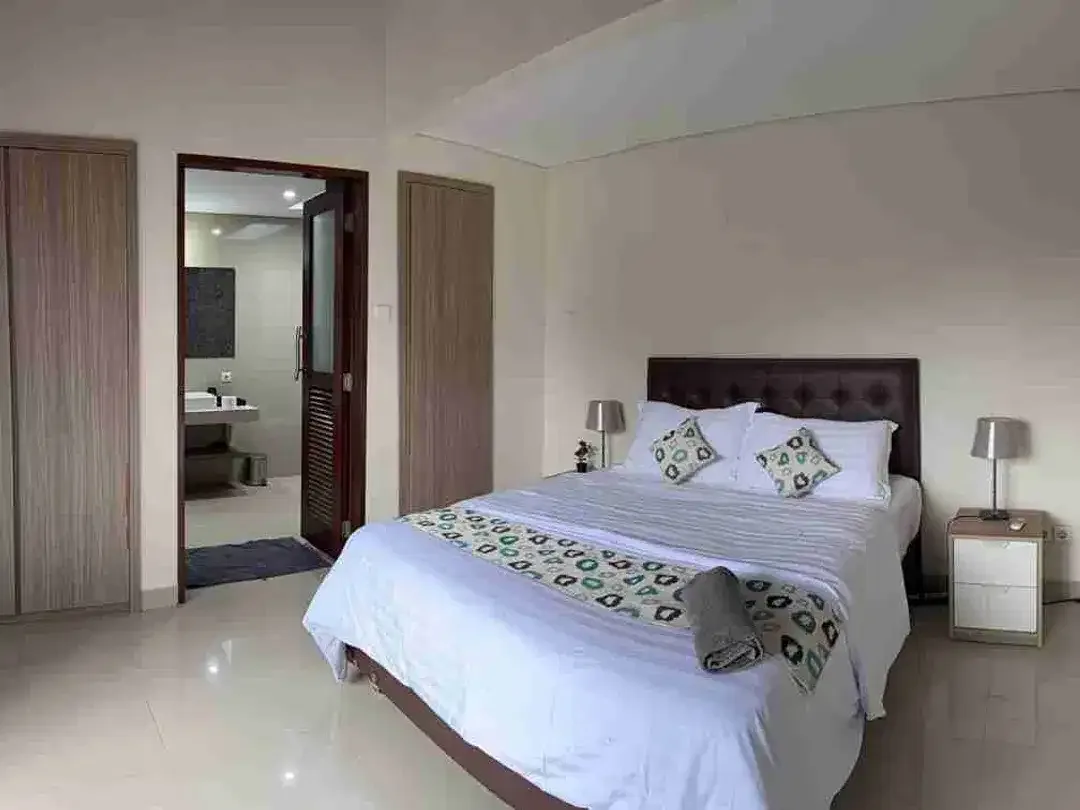 Buc Villa Mewah 4Room One Gate Security Fully Furnish Jimbaran Bali - Image 7 of 10