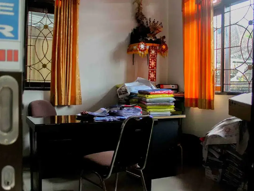 Dijual rumah second lantai 2 lokasi Ayani Utara tunggal ametung Denpasar Utara - Image 10 of 10