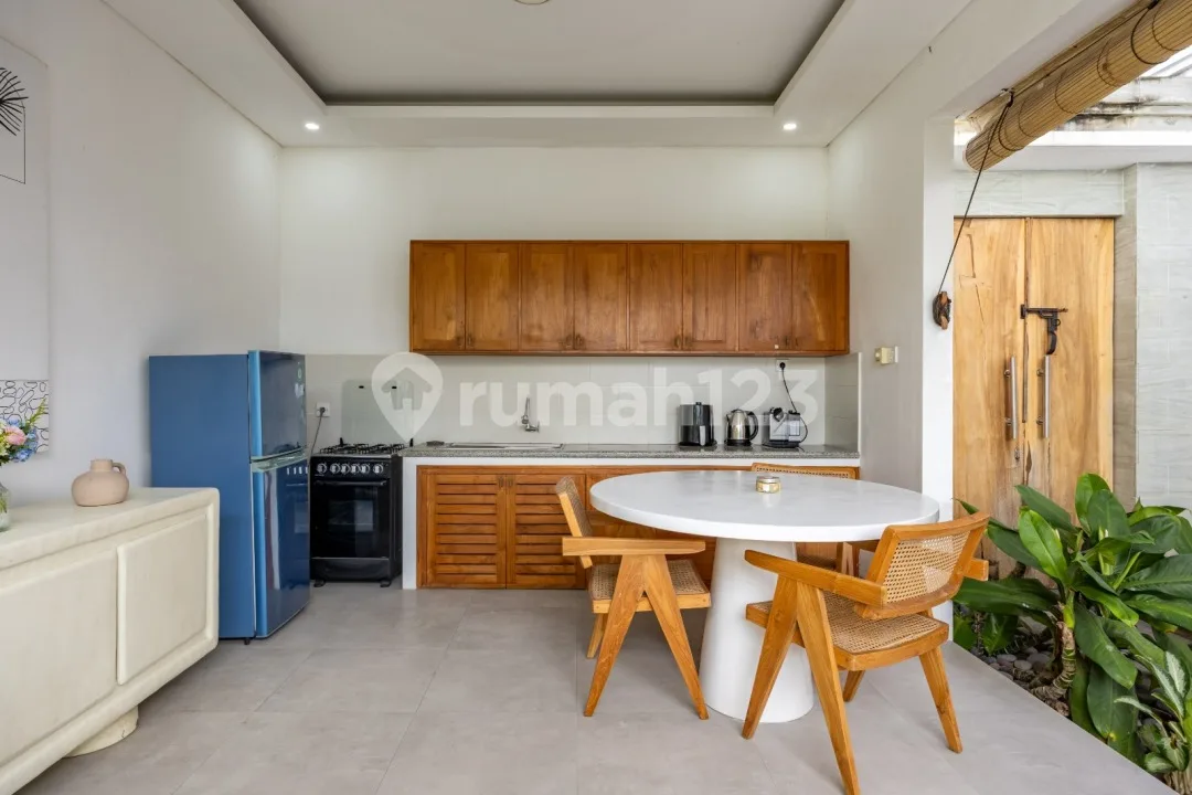 villa with open living room, 2 bedrooms, and a private pool - Image 3 of 4