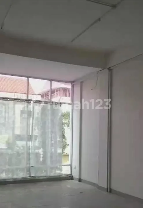 Dijual atau Disewakan Ruko 3 Lantai Strategis di Denpasar Barat - Image 4 of 4