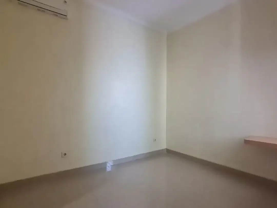 Disewakan Rumah Bagus area Renon - Image 6 of 10